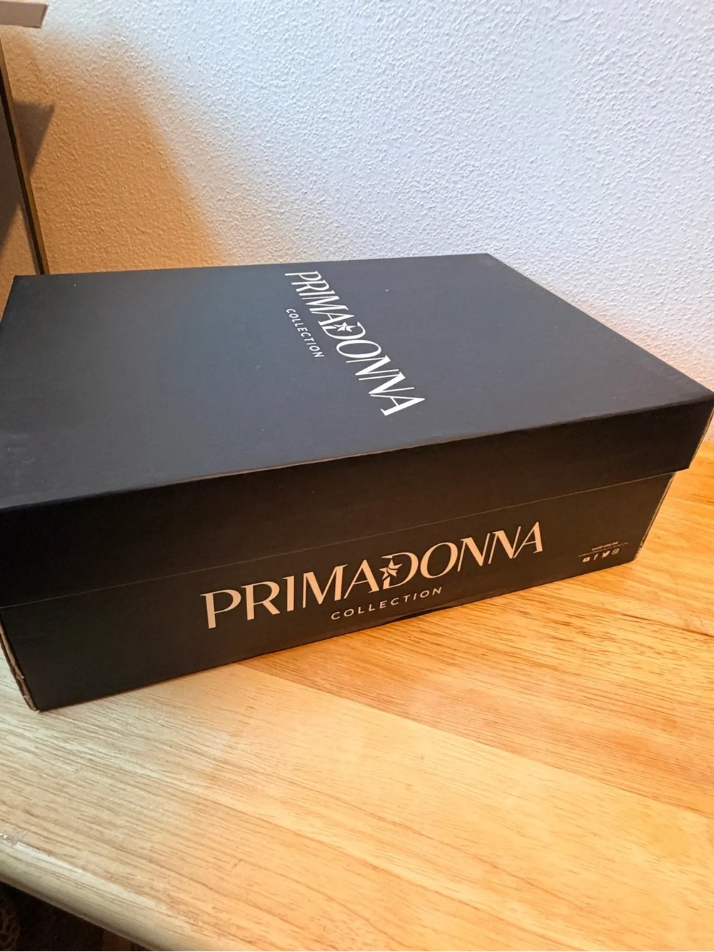 Prima Donna Collection Pink Patent Pointed-Toe Heels New in Box with bag